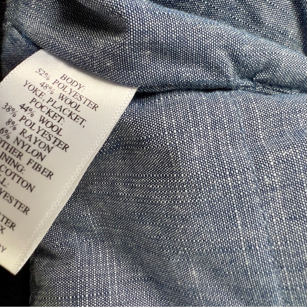Men's Gray Wool Vest - Picture 4 of 7